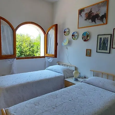 Villetta Con Giardino